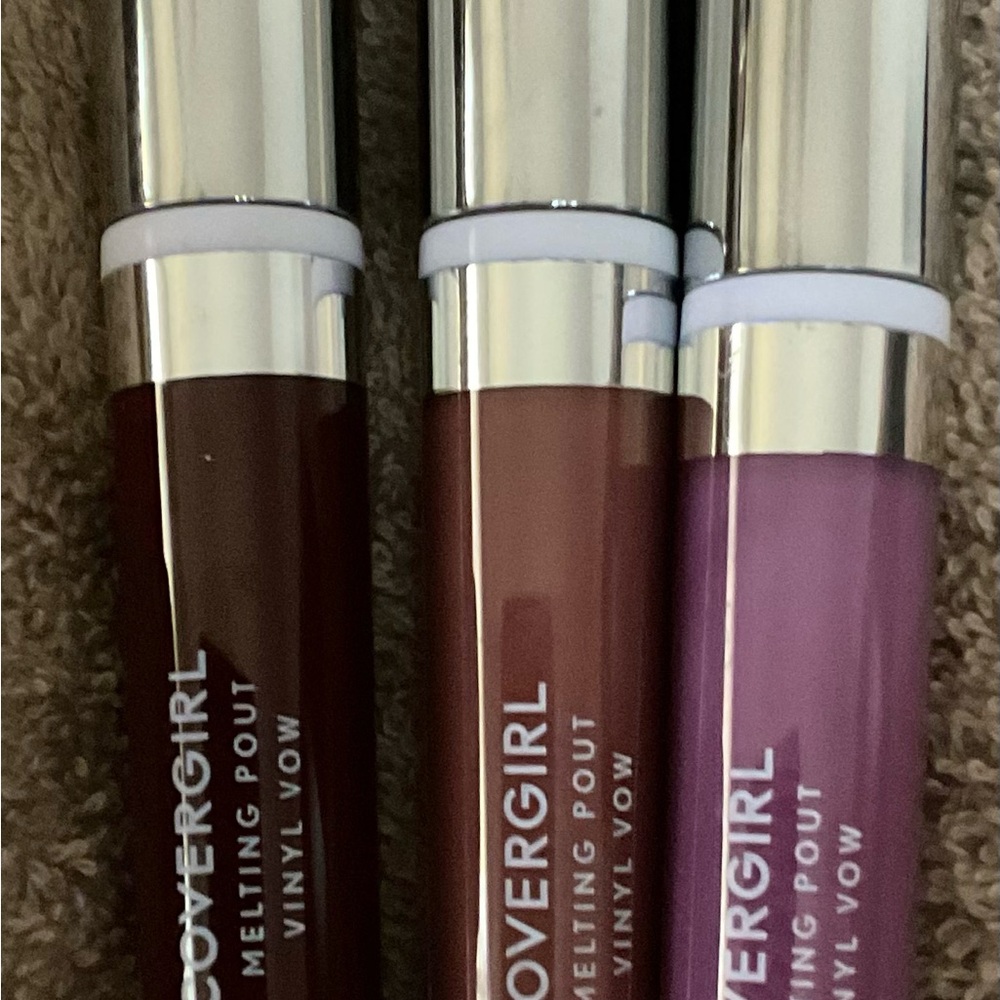 COVERGIRL Melting Pout Vinyl Vow Lipstick Set - Brown and Purple